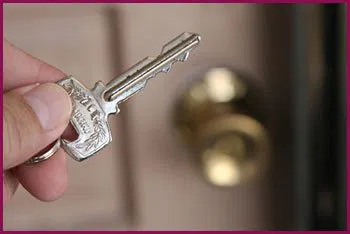 Englishtown NJ Locksmith Store Englishtown, NJ 732-675-5353 - 14-unlock-door